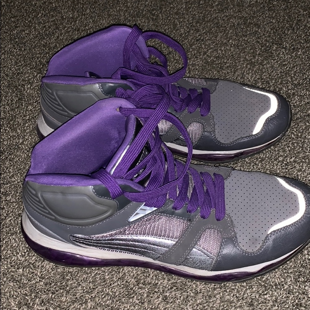 purple pumas